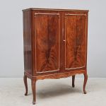 1742 3296 Linneskåp